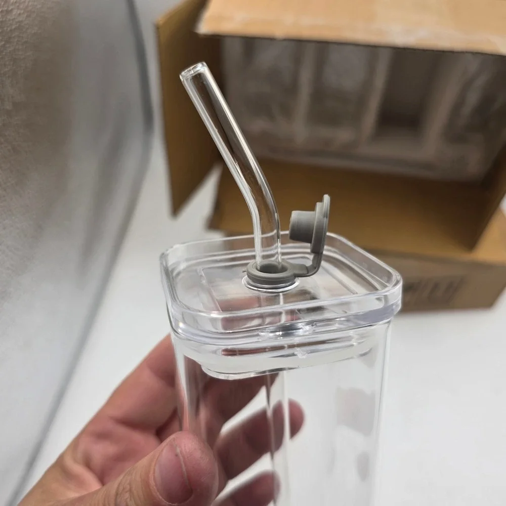 Square Glasses set of 8 with Glass Pour Spout and Lid N1